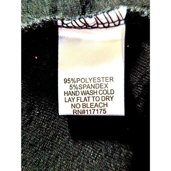 Haani Rare gown with black and gold beadwork sz large Bust 38 Waist31"Hips 44" - Picture 1 of 14